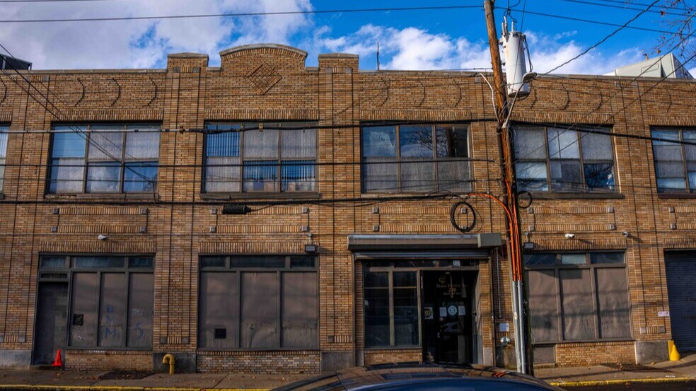 More Photos Of 230 S 5th Ave, Mount Vernon Light Distribution For Sale