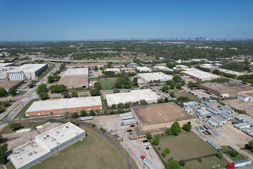 More Photos Of 4240 Bronze Way, Dallas Distribution For Sale