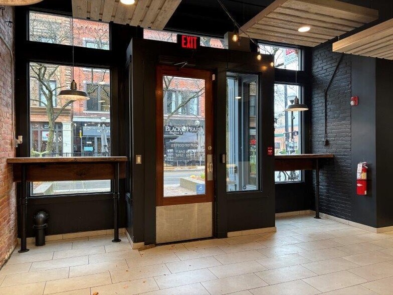 More Photos Of 305 S Main St, Ann Arbor Storefront Retail Residential For Lease