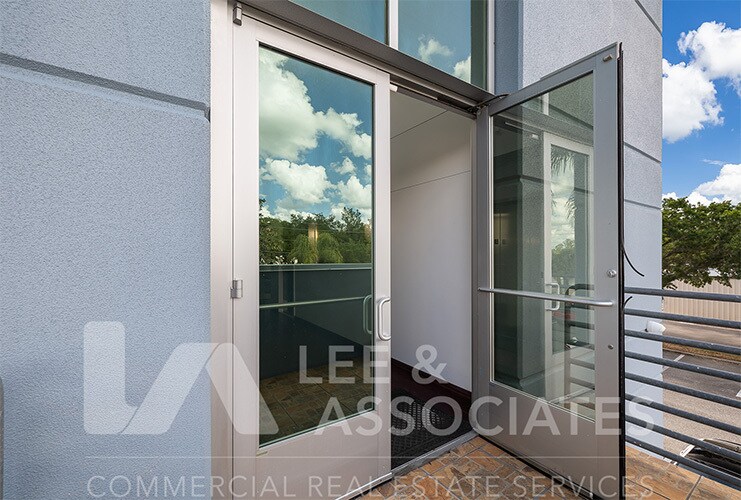 More Photos Of 685 S Ronald Reagan Blvd, Longwood Flex For Sale