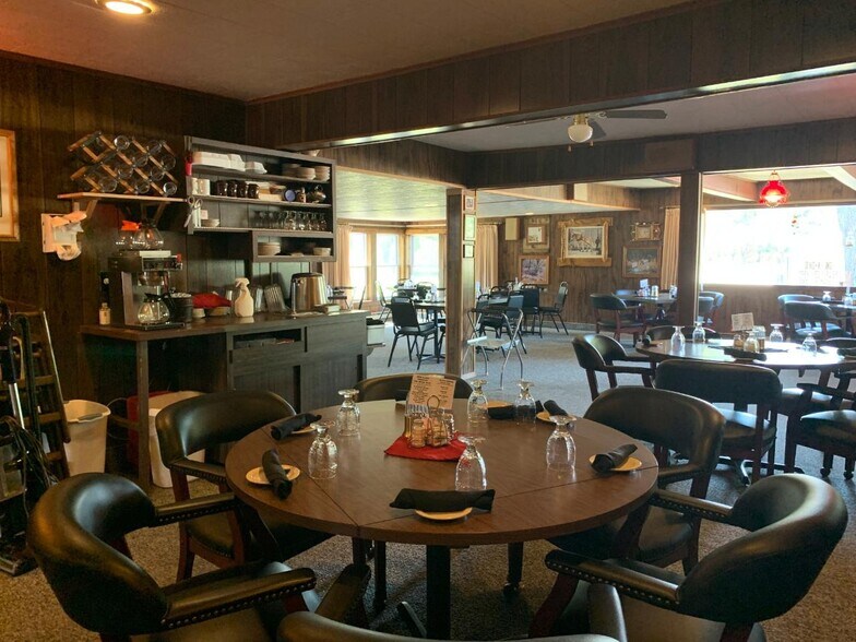 More Photos Of 1711 W Highway 51 S, Mercer Restaurant For Sale