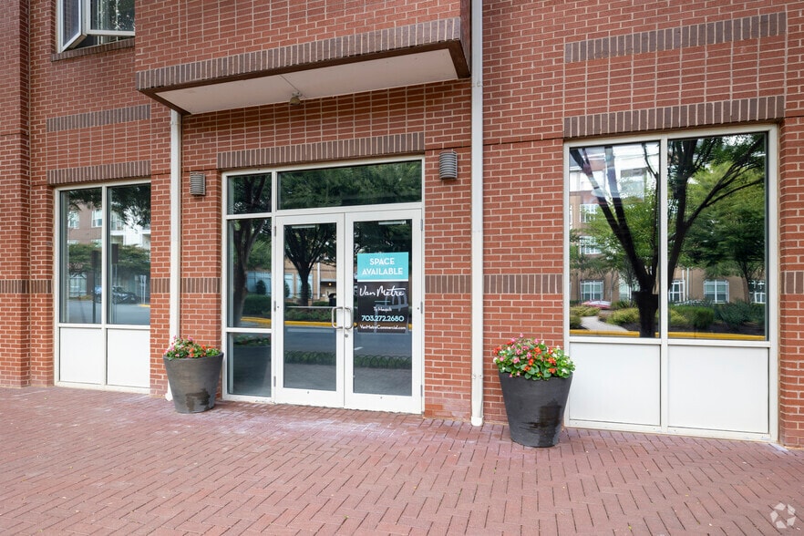 More Photos Of 2323 Dulles Station Blvd, Herndon Apartments For Lease