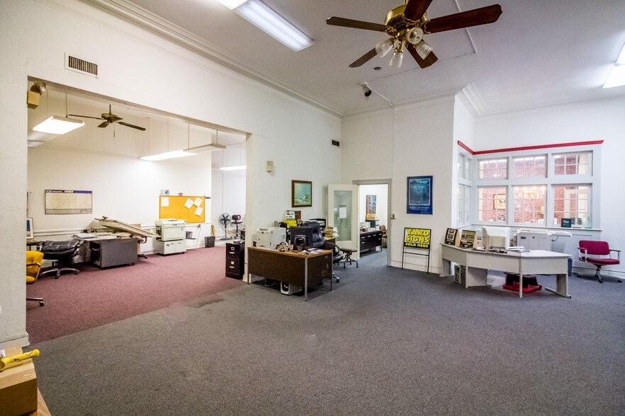 More Photos Of 3800-3812 Euclid Ave, Cleveland Light Manufacturing For Lease