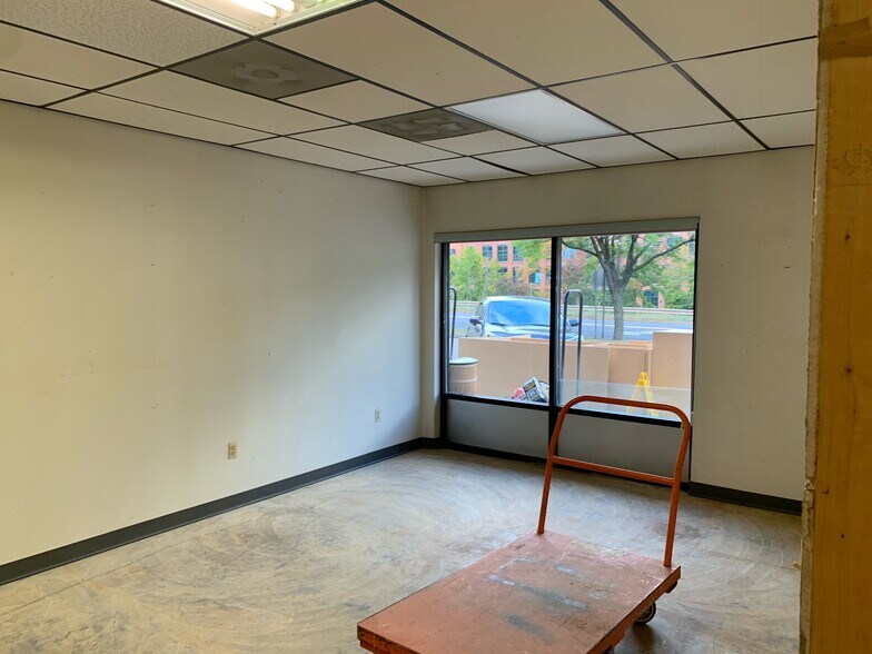 More Photos Of 60 Main St, Windsor Locks Apartments For Lease