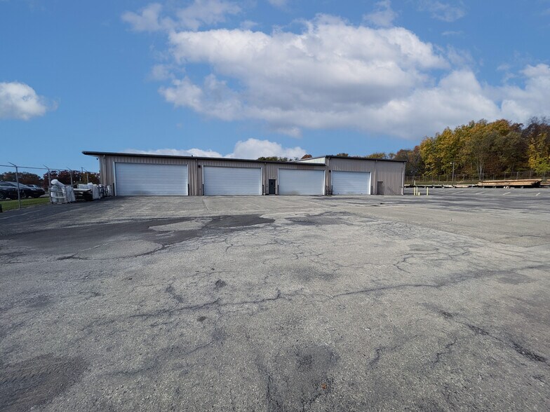 More Photos Of 160 Unionville Rd, Butler Light Distribution For Sale