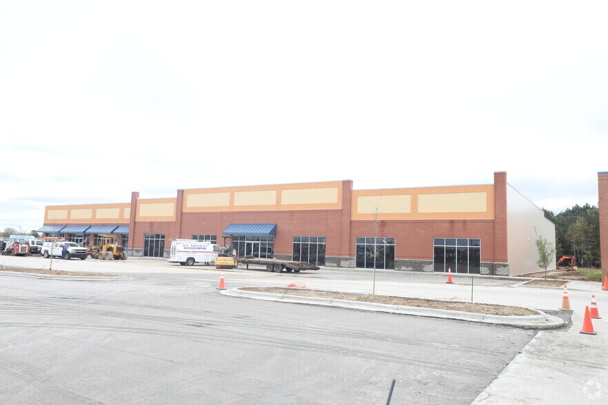 More Photos Of 4652 Fayetteville Rd, Raeford Storefront For Lease