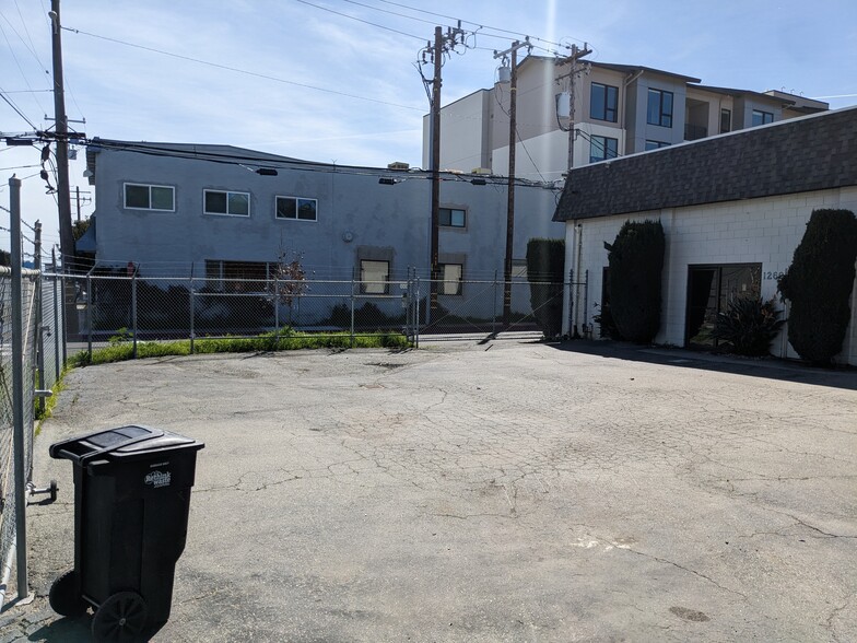 More Photos Of 1260 Elmer St, Belmont Warehouse For Lease
