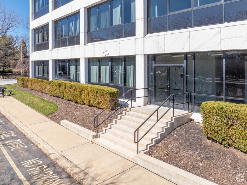 More Photos Of 99 Cherry Hill Rd, Parsippany Office For Lease