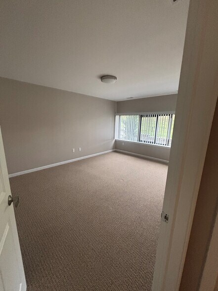 More Photos Of 6455 Lake Ave, Orchard Park Medical For Sale