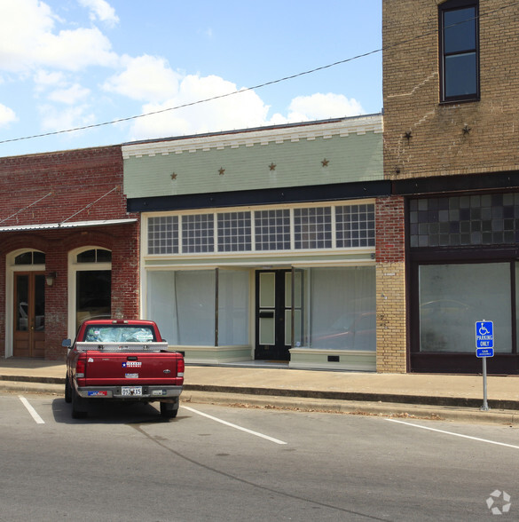 Primary Photo Of 117 Central Ave, Elgin Storefront For Lease