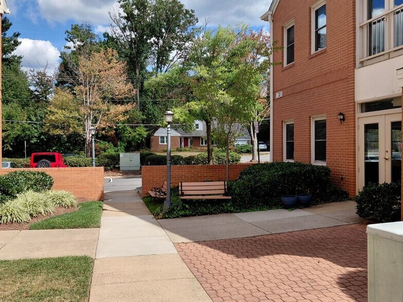 More Photos Of 1031 Sterling Rd, Herndon Office For Lease