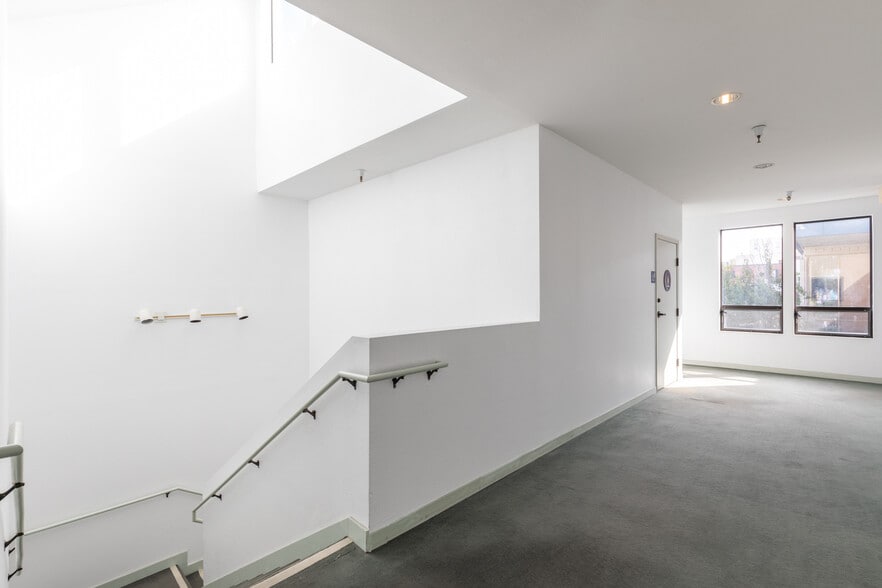 More Photos Of 236 Georgia St, Vallejo Office For Lease