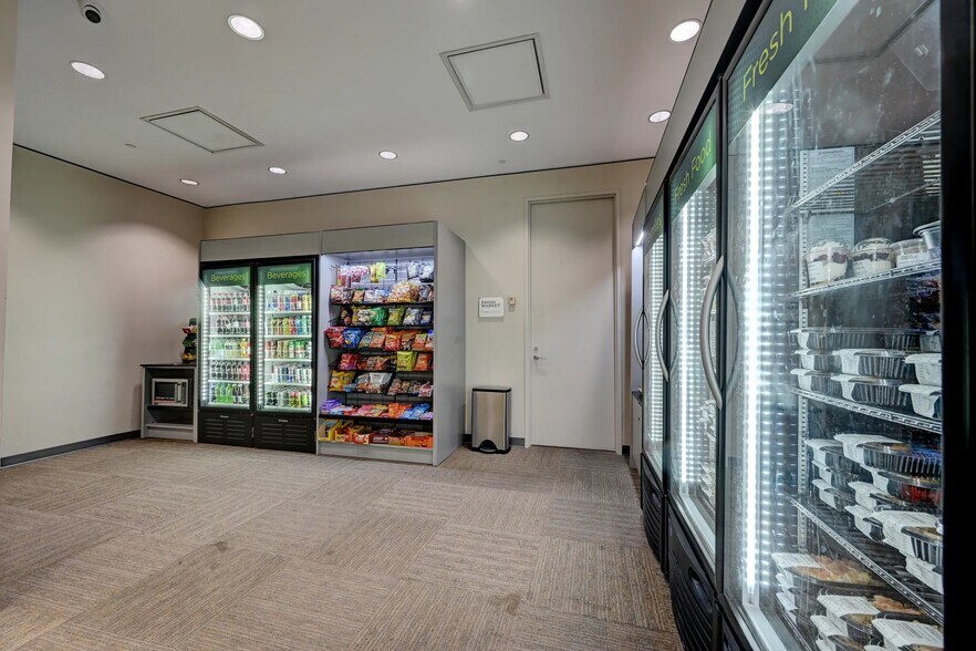 More Photos Of 4171 Essen Ln, Baton Rouge Office For Lease