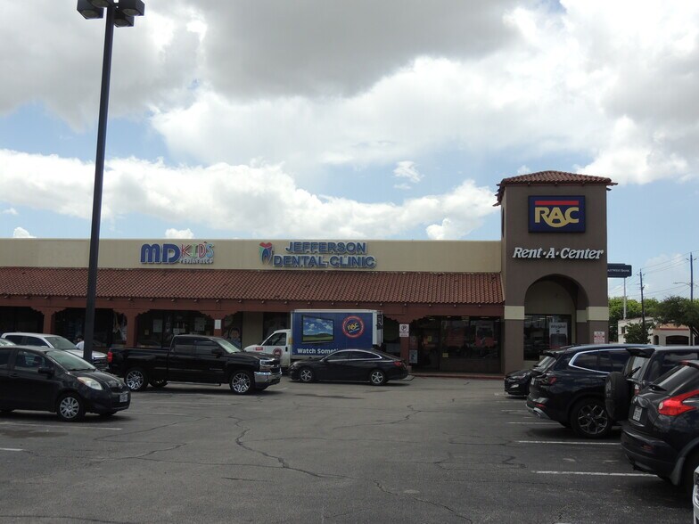 More Photos Of 6800-6890 Harrisburg Blvd, Houston Unknown For Lease