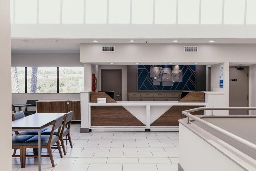 More Photos Of 775 N Oak Park Blvd, Grover Beach Hotel For Sale