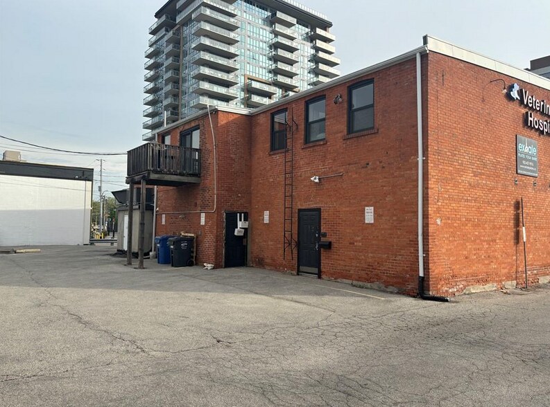 More Photos Of 484 John St, Burlington Storefront Retail Office For Sale