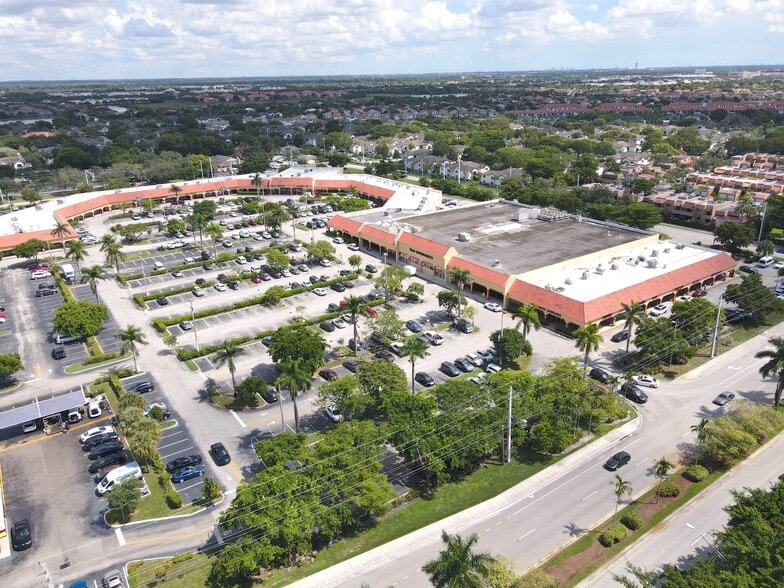 More Photos Of 12315-12389 Pembroke Rd, Pembroke Pines Unknown For Lease