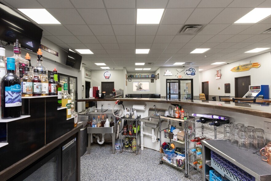 More Photos Of 317 Studdart Ave, Graceville General Retail For Sale