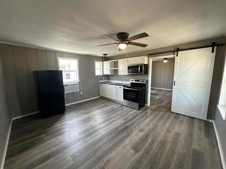 More Photos Of 277 Cheyenne Ave, Langley Apartments For Sale