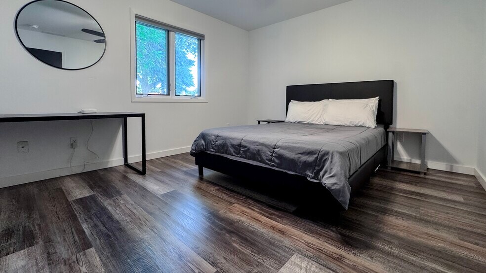 More Photos Of 203 Frank Ave NW, Elysian Specialty For Sale