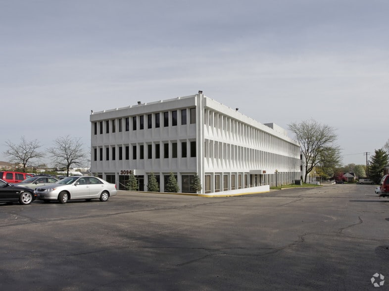 More Photos Of 3094 W Market St, Akron Medical For Lease