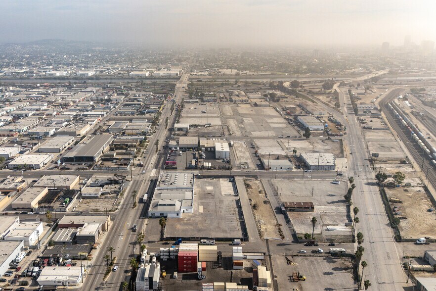 More Photos Of 1700 W Anaheim St, Long Beach Manufacturing For Lease