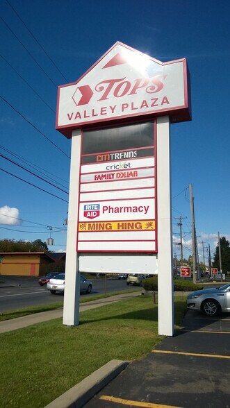 More Photos Of 4141 S Salina St, Syracuse Unknown For Lease