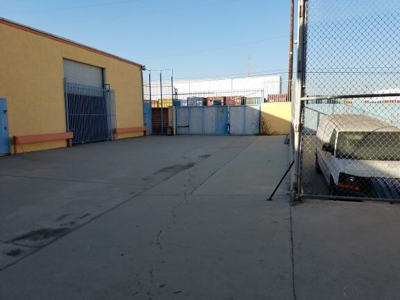 More Photos Of 5202-5224 Southern Ave, South Gate Manufacturing For Lease