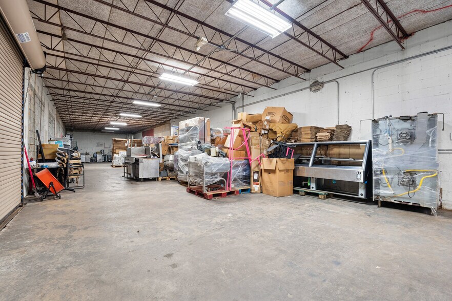 More Photos Of 802 NW 57th Ct, Fort Lauderdale Warehouse For Lease
