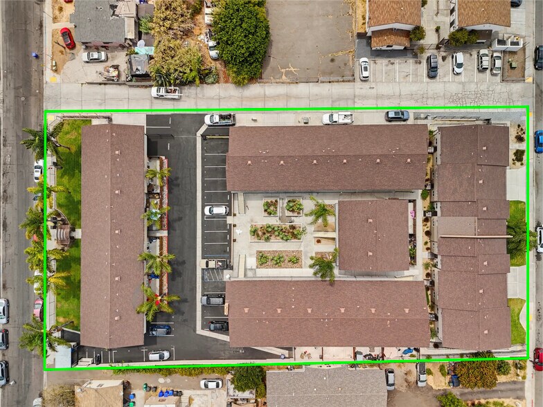 More Photos Of 202-208 Willie James Jones Ave, San Diego Apartments For Sale