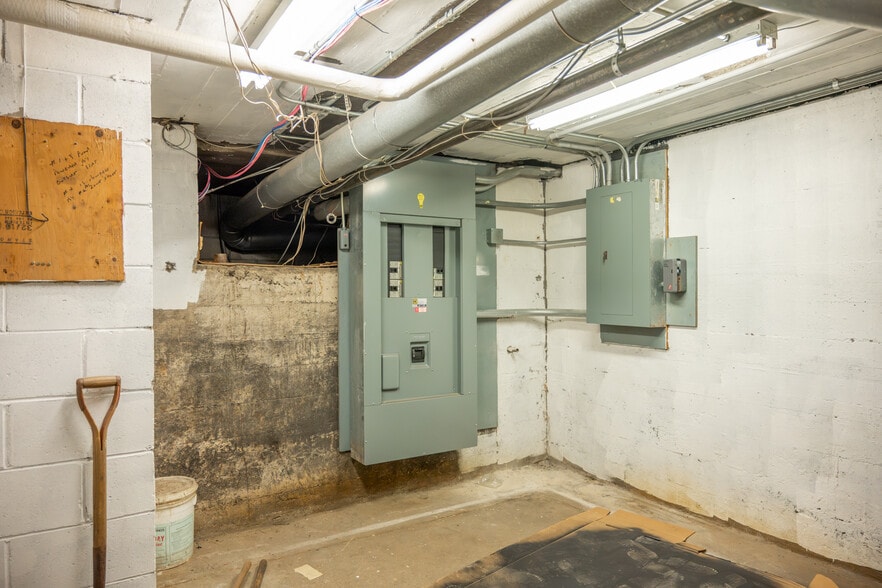 More Photos Of 129 E Bridge St, New Lisbon Bank For Sale
