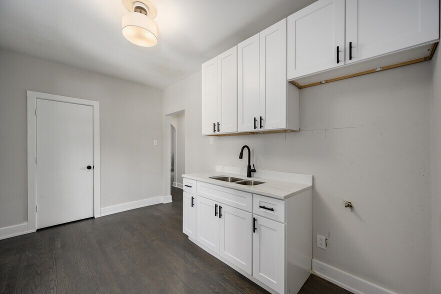 More Photos Of 1210 W 83rd St, Chicago Apartments For Sale