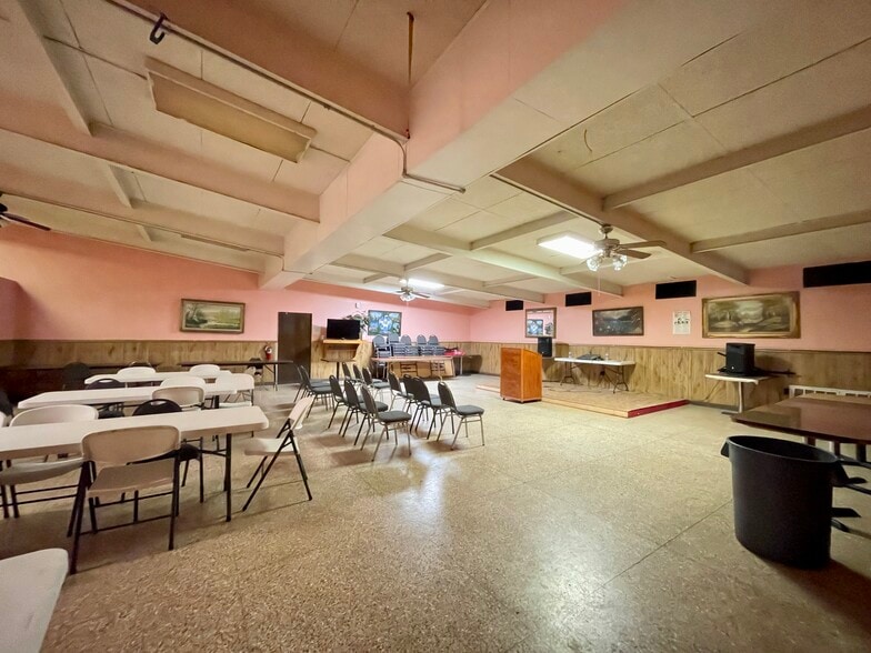 More Photos Of 815 S US Highway 281, Alice Hotel For Sale