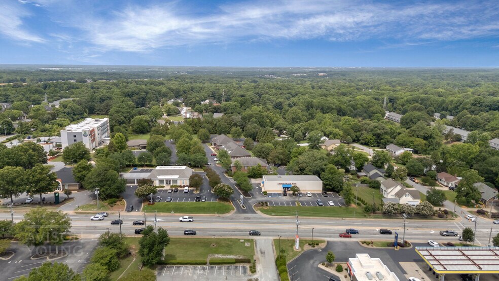 More Photos Of 634 Fairview Rd, Simpsonville Medical For Lease