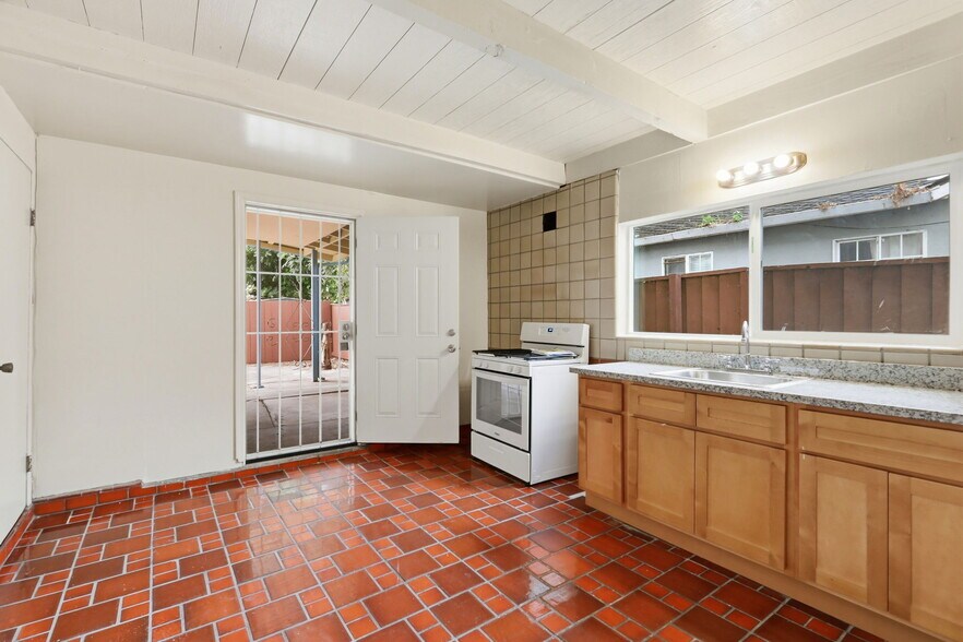More Photos Of 345 Cureton Pl, San Jose Apartments For Sale