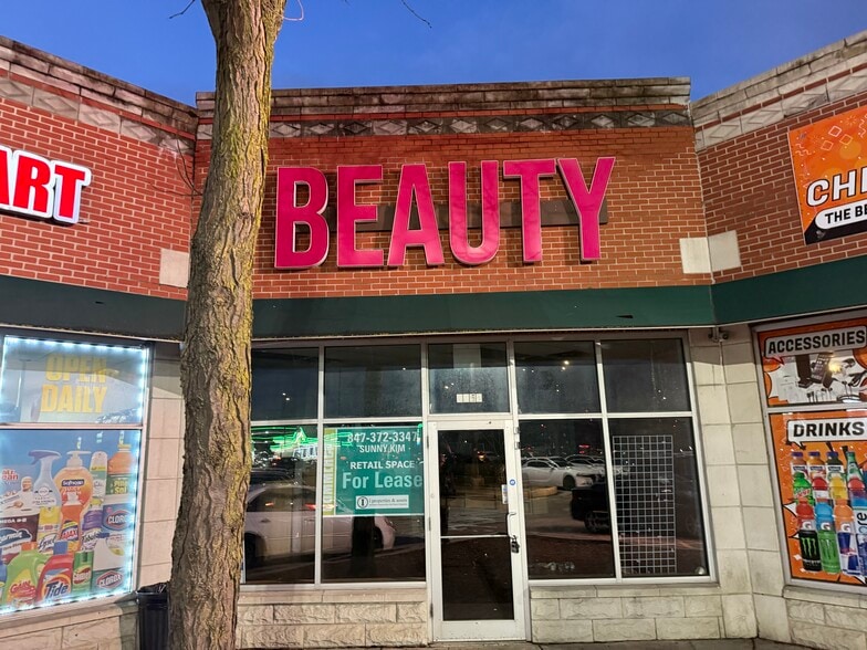 More Photos Of 3952 W Cermak Rd, Chicago Storefront For Lease