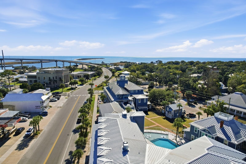 More Photos Of 51 Avenue C, Apalachicola Hotel For Sale