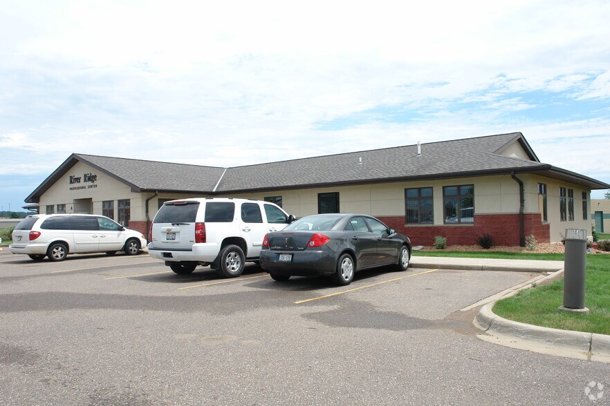 More Photos Of 1200 Hosford St, Hudson Office For Lease