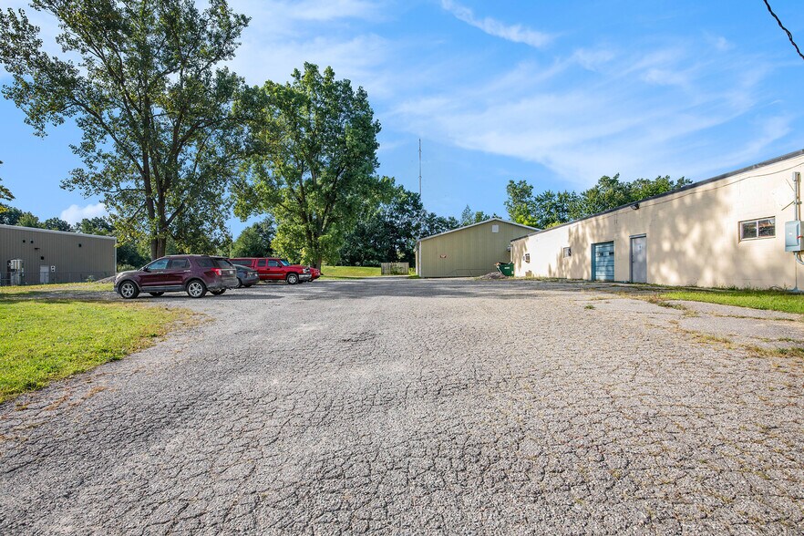 More Photos Of 3344 E Bristol Rd, Burton Warehouse For Sale
