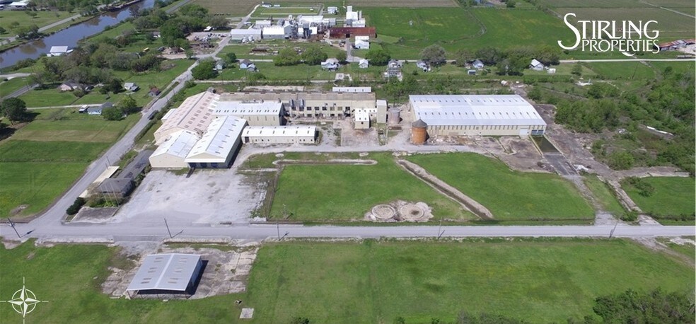 More Photos Of 139 Joe Brown Rd, Lockport Warehouse For Sale