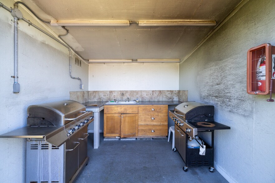 More Photos Of 11 Chabot Rd, Copalis Beach Hotel For Sale