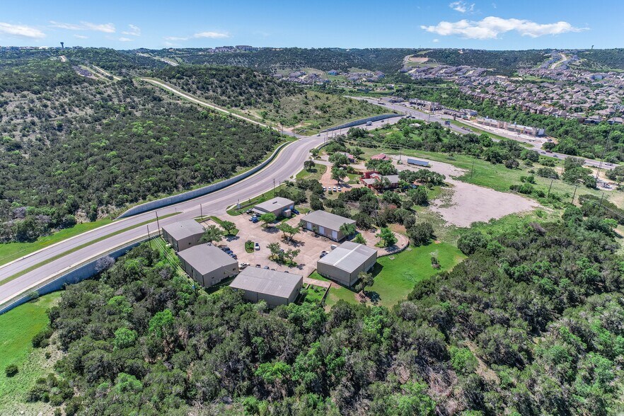 More Photos Of 5004 Bee Creek Rd, Spicewood Unknown For Lease