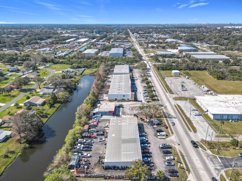 More Photos Of 1156 E Donegan Ave, Kissimmee General Retail For Sale
