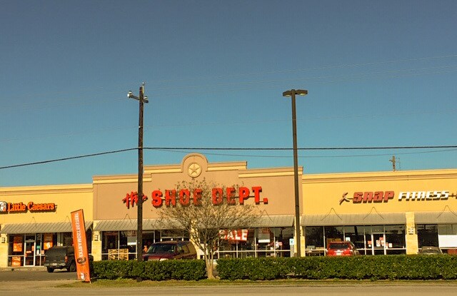 More Photos Of 3703 FM 2765, El Campo Unknown For Lease