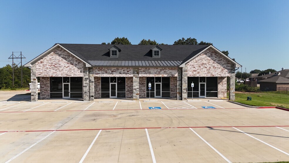 More Photos Of 233-235 Burnett Trail, Canton Storefront Retail Office For Lease