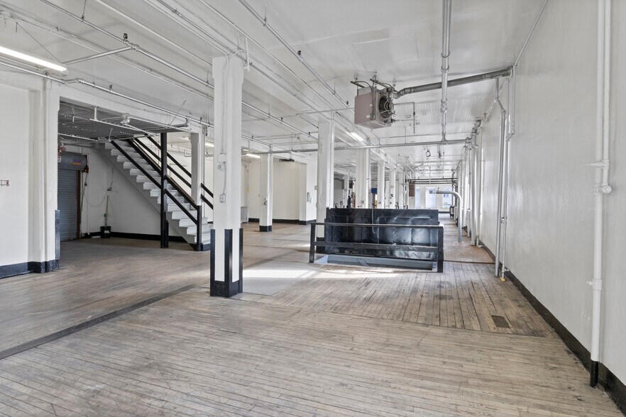 More Photos Of 86-88 White St, Rochester Manufacturing For Lease