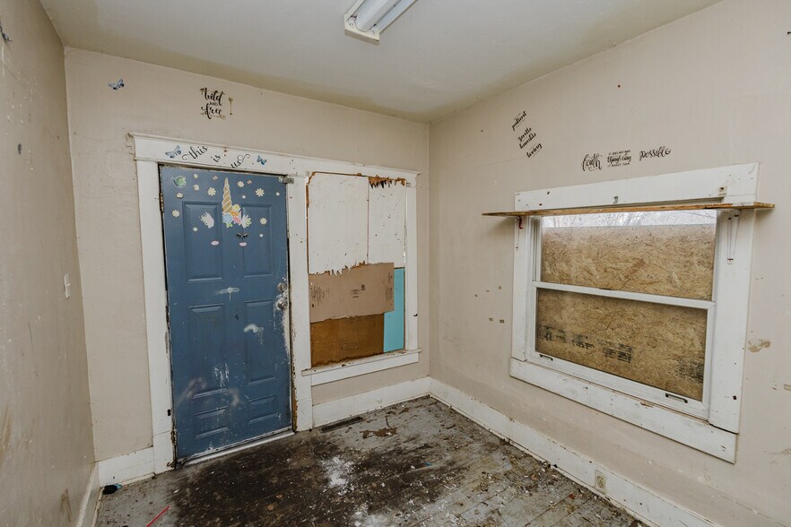 More Photos Of 123 E Madison Ave, Arkansas City Apartments For Sale