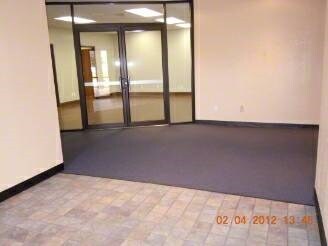 More Photos Of 337 Oaks Trl, Garland Office For Lease
