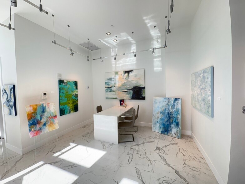 More Photos Of 1301 Main St, Sarasota Apartments For Sale