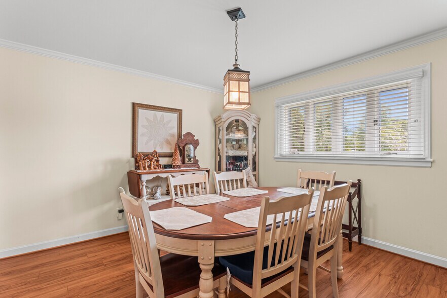 More Photos Of 128 Killian Farm Rd, Stanley Medical For Lease